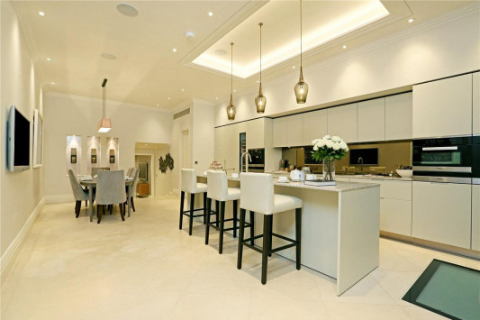 Jubilee Place 3 Bed Property