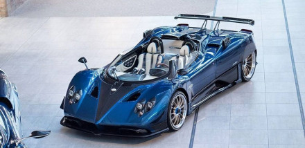 Pagani Zonda HP Barchetta Unveiled at Pebble Beach 2017