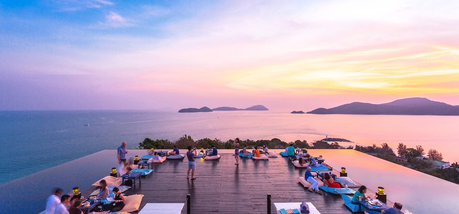 The World’s Most Unique Beach Bars