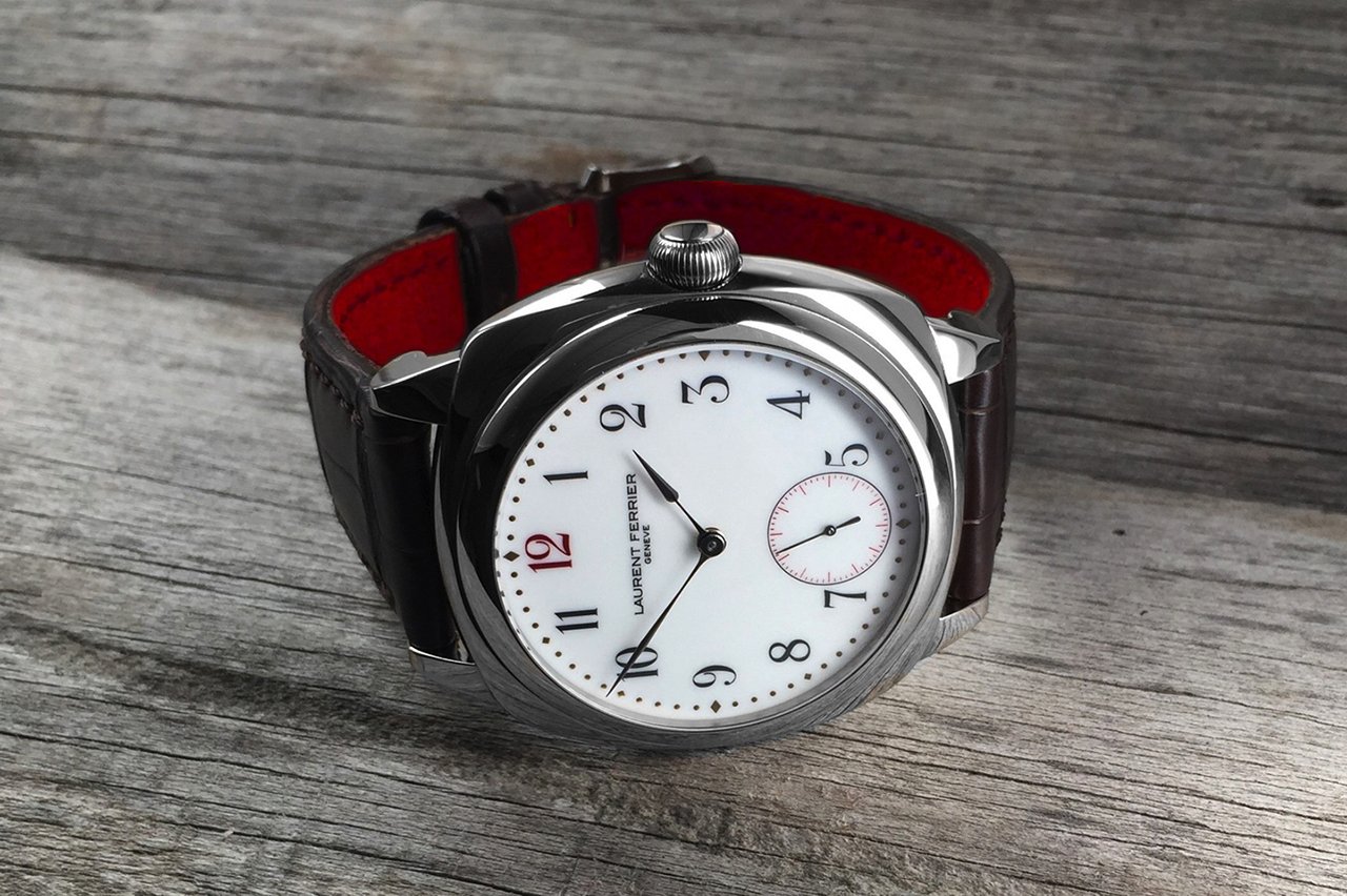 Laurent Ferrier Galet Square Porcelain Edition