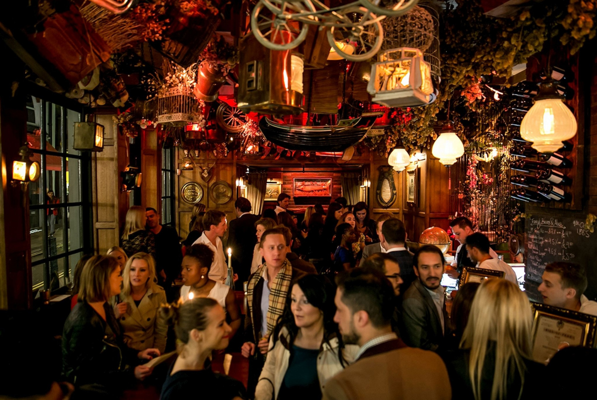 Mr Fogg's Tavern