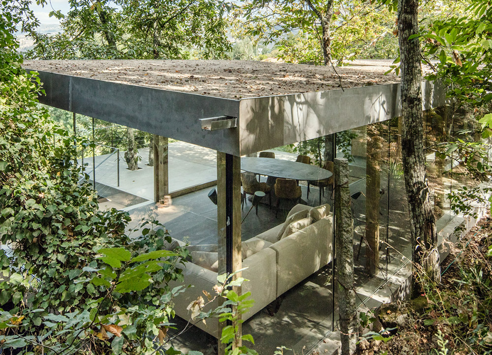 Ernesto Pereira’s Cloaked House, Portugal