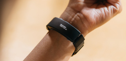 Sony’s Wena Watch Strap Makes Traditional Wristwatches Smart