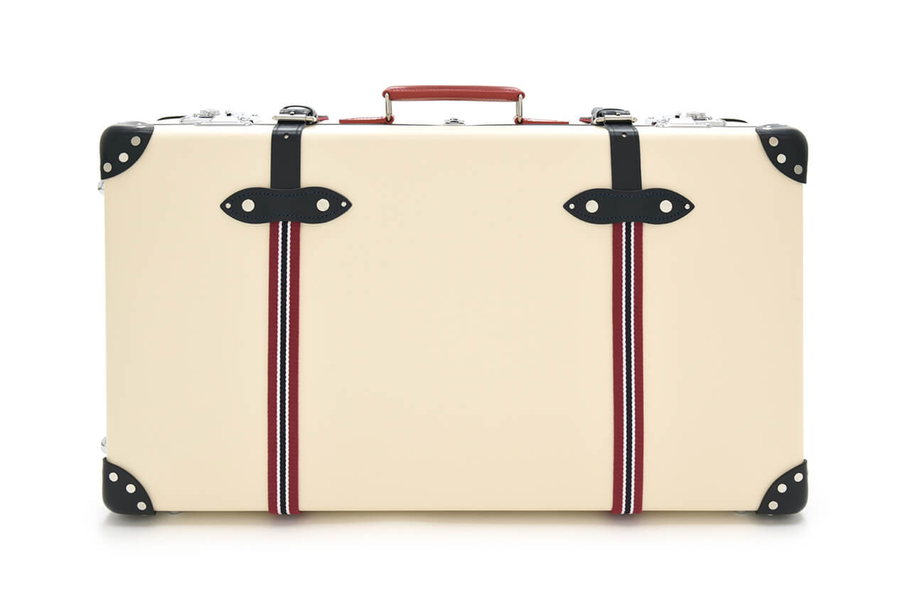 Globe-trotter St Moritz 30″ Suitcase with Wheels