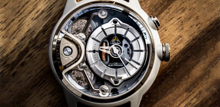 Introducing: Electricianz DeZert Watch