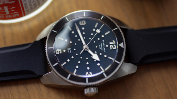 Marnaut Dark Surge 300 T Watch Review