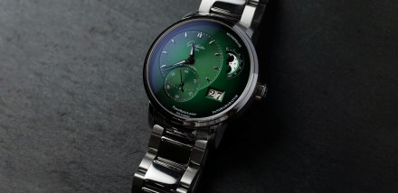 Glashütte Original PanoMaticLunar Forest Green Watch Review