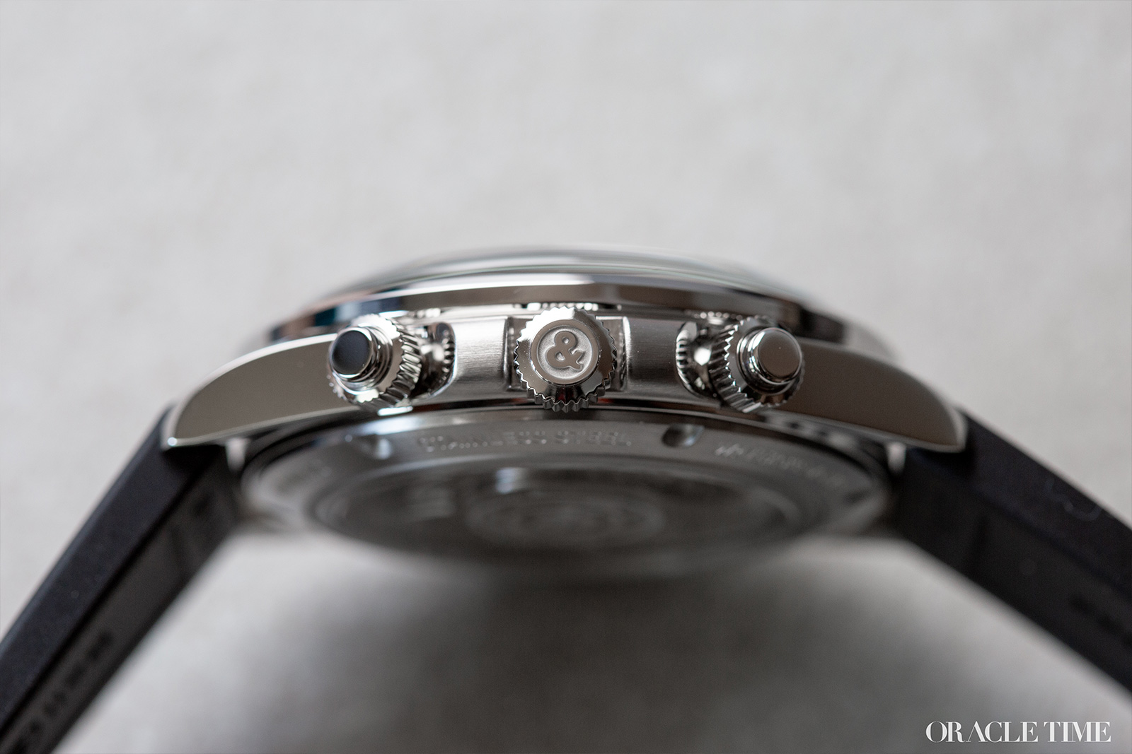 Bell & Ross BR V2-94 FULL LUM