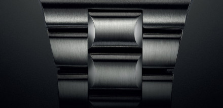 6 Sexy Watch Bracelets that Get Us Hot under the Collar