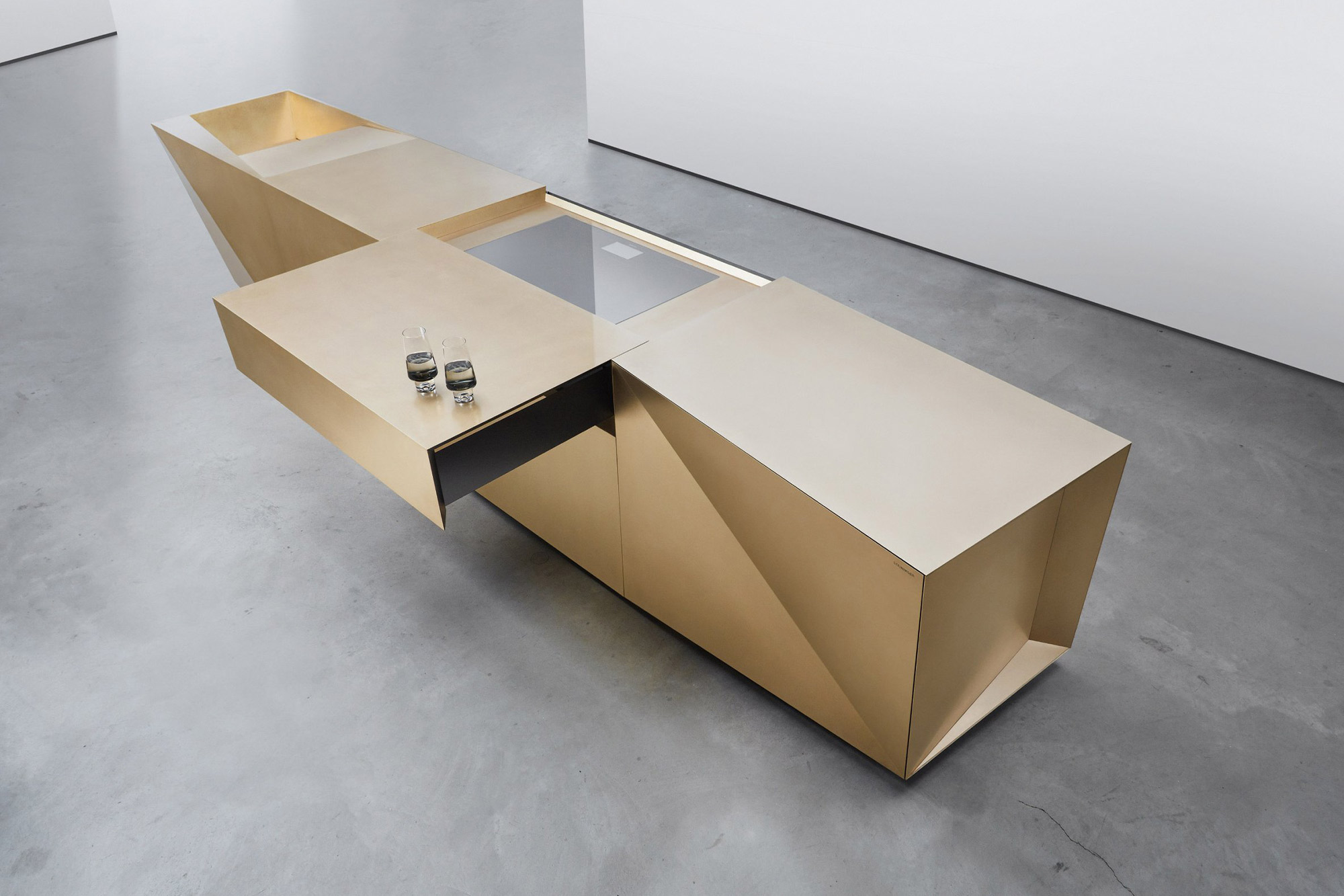 Interior Design with Bold, Visual Impact – The Steininger Fold