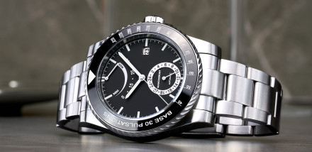 Mancheront Launch Debut Watch on Kickstarter, Pacer