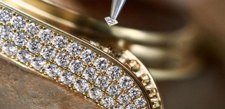 A Brief Guide to Diamond Gem-Setting Techniques For Watches
