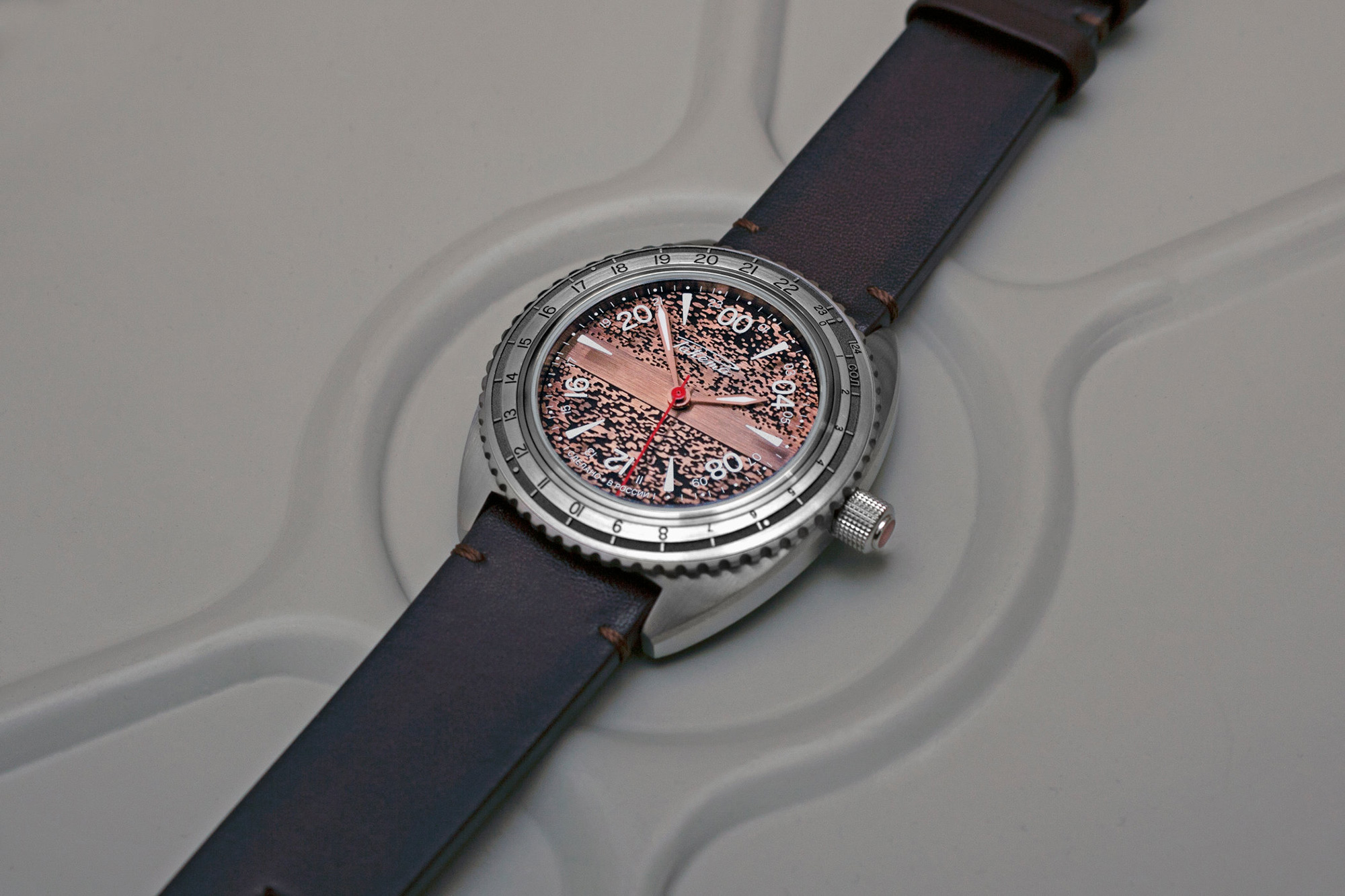 Raketa Collaborate on ‘Mars-3’ with Scottish Watches and The Limited Edition