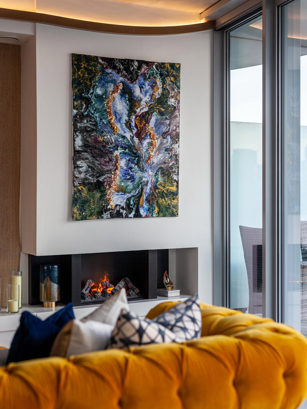 Hoola apartment, designed by Debbie Flevotomou