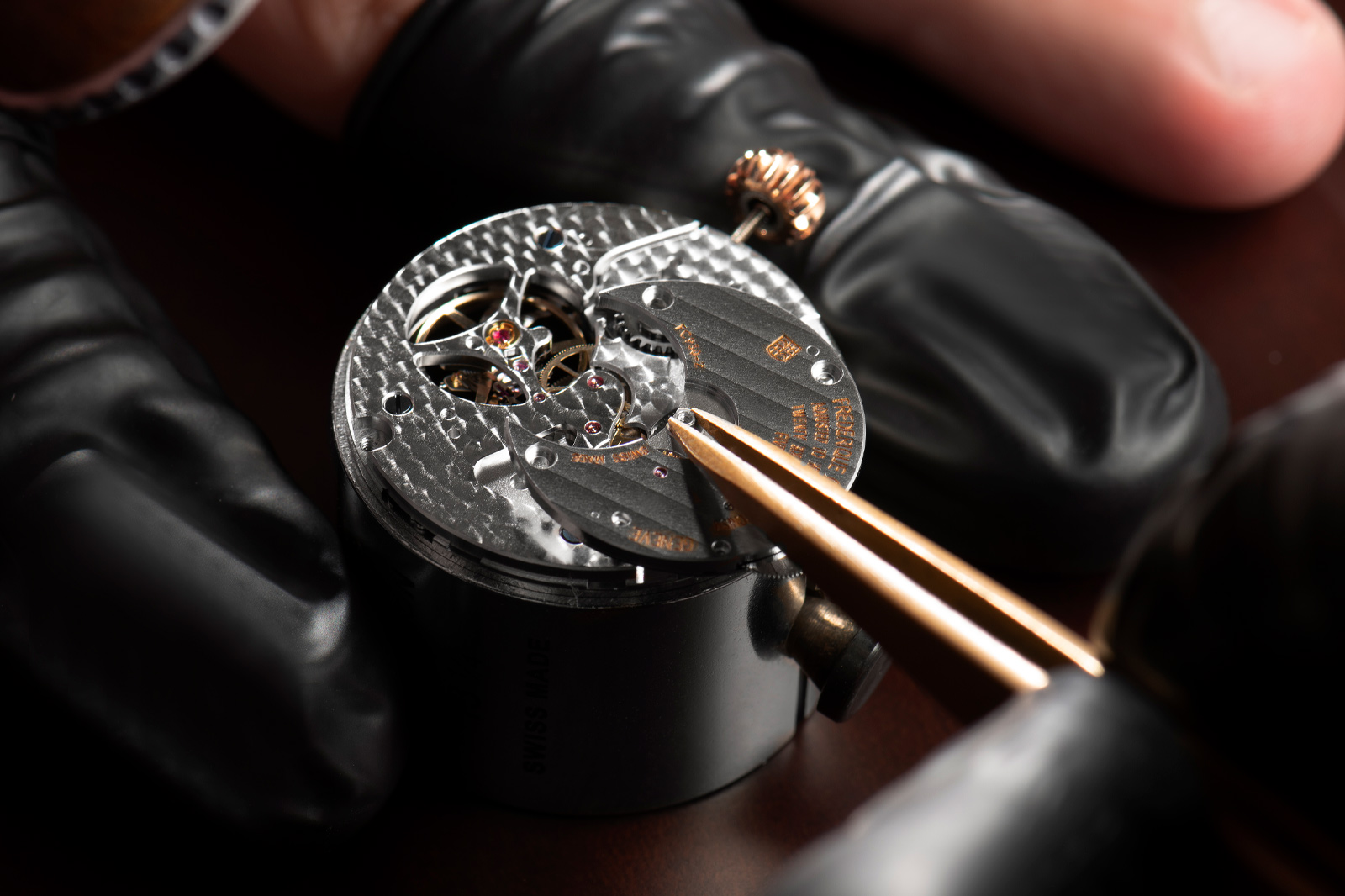Frederique Constant Classics Heart Beat Movement