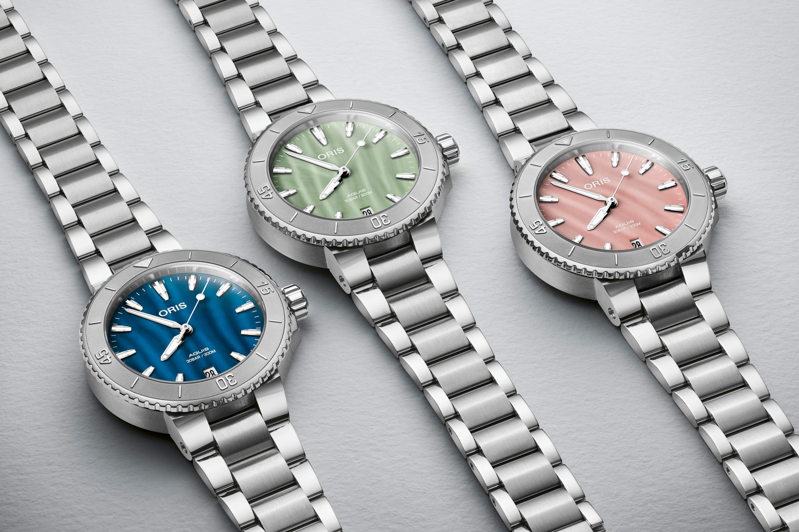 Oris Introduce Three New Aquis Date ‘Mother of Pearl’ Diving Watches