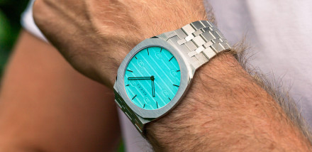 Gucci 25H Coloured Glass Ocean Blue Watch Review