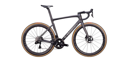 This Luxury Cycling Gear Will Have You Looking Your Tour Ready Best