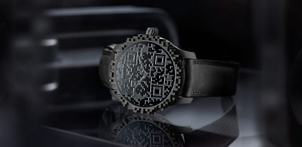H. Moser & Cie. Enter the Metaverse with Endeavour Centre Seconds Genesis
