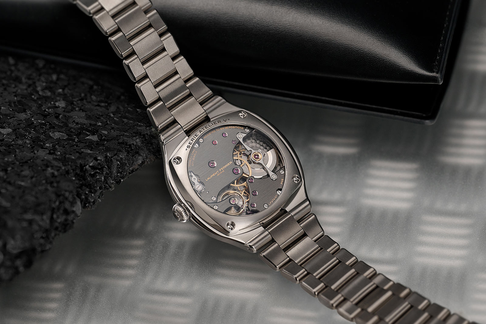 Laurent Ferrier Serie Atelier V Sport Auto 40
