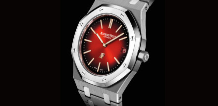 Audemars Piguet Royal Oak “Jumbo”  Extra-Thin 16202XT Combines Titanium & Bulk Metallic Glass (BMG)