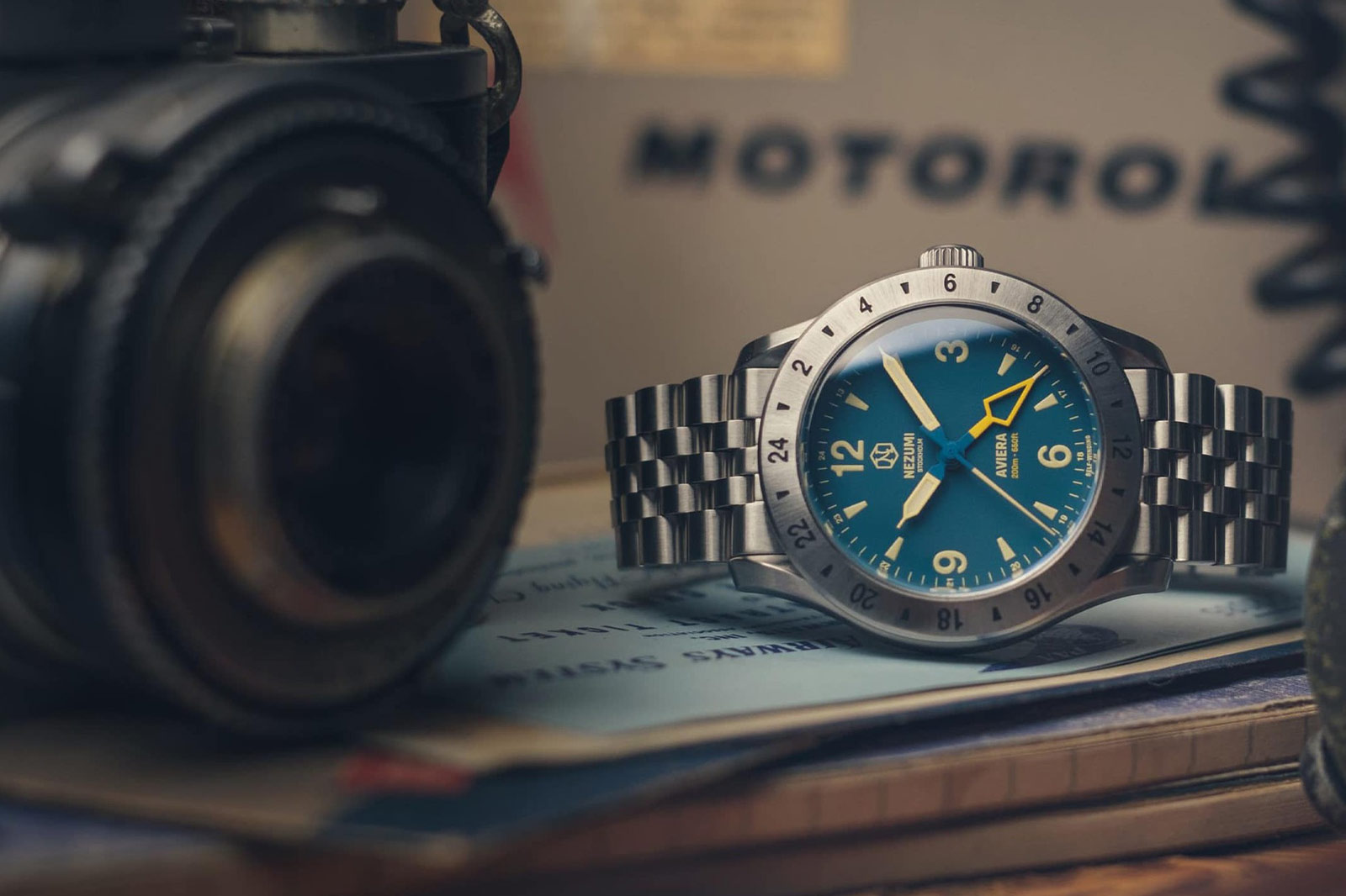 Nezumi Aviera GMT
