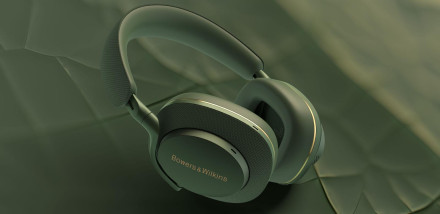 Win a Pair of Bower & Wilkins Forest Green Px7 S2e Headphones 