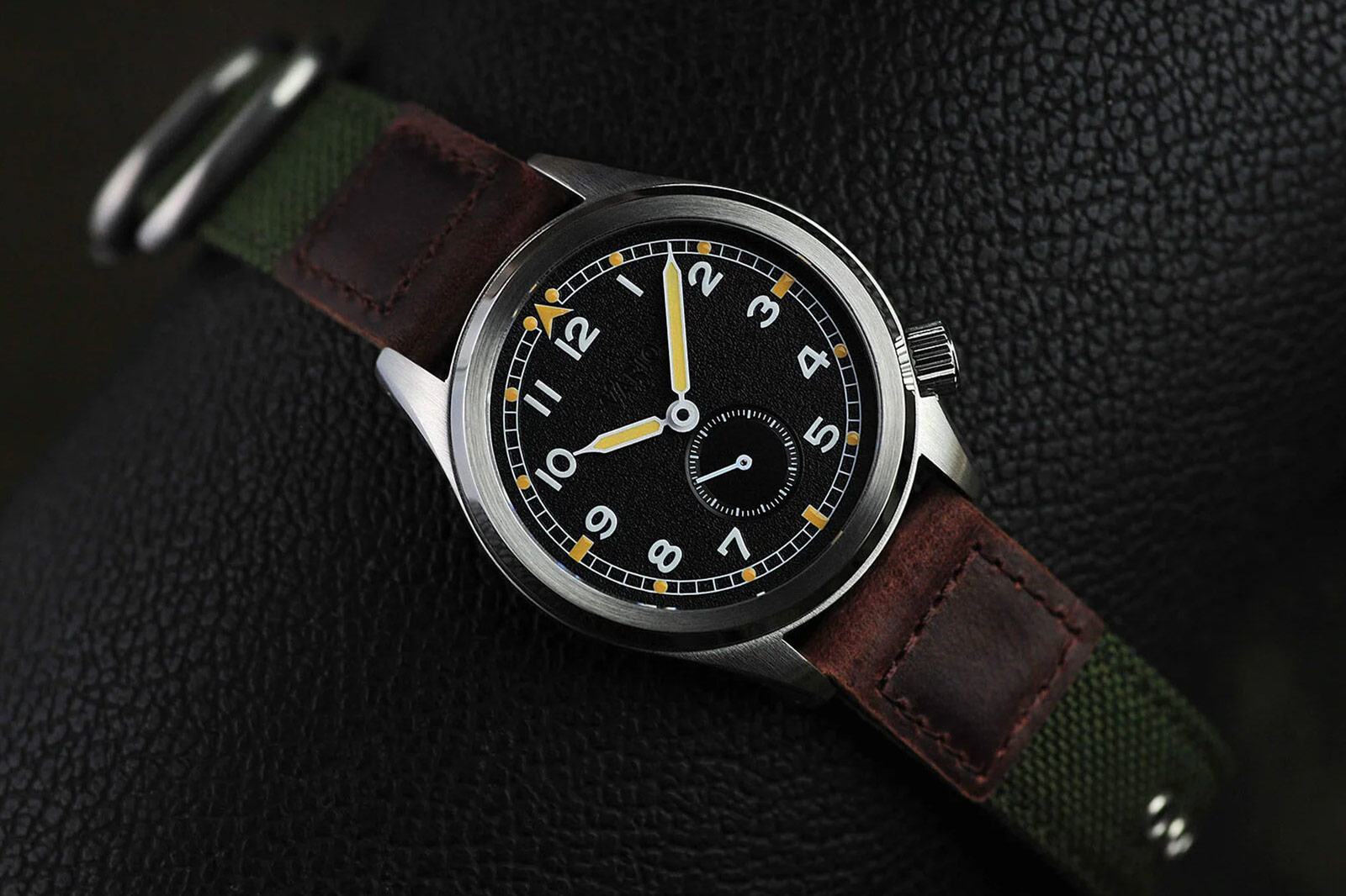 Vario 1945 D12 Field Watch