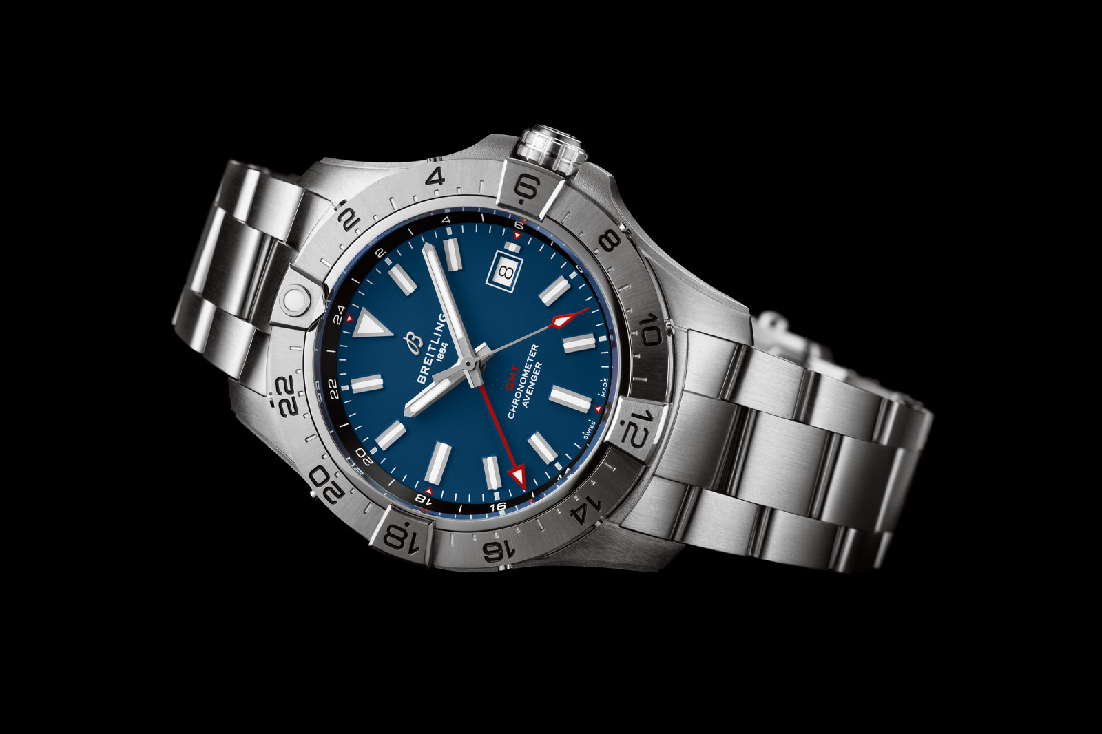 Breitling Avenger Automatic GMT 44