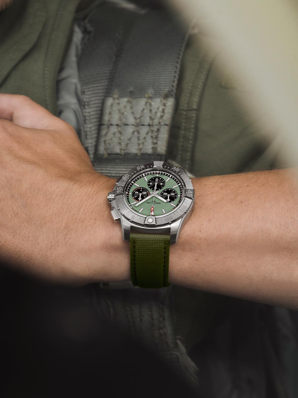 Breitling Avenger B01 Chronograph 44 
