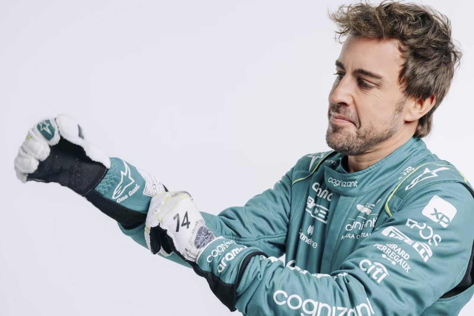 Fernando Alonso Girard Perregaux Laureato Gloves