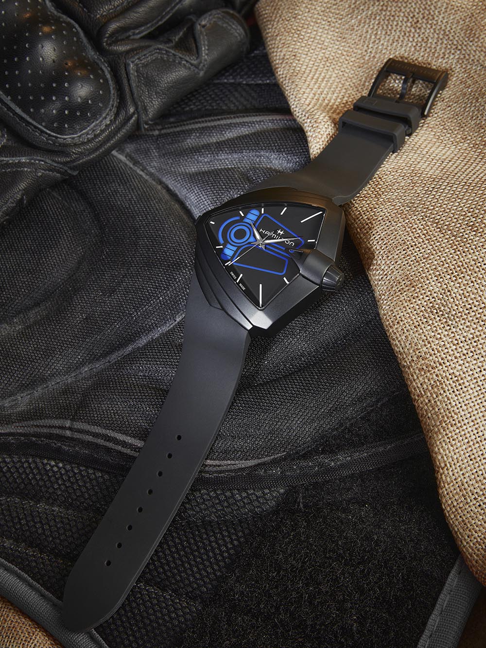 Hamilton Ventura XXL Bright H24614330
