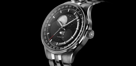 Christopher Ward Launch C1 Moonglow Second Generation with Light-Catcher Case