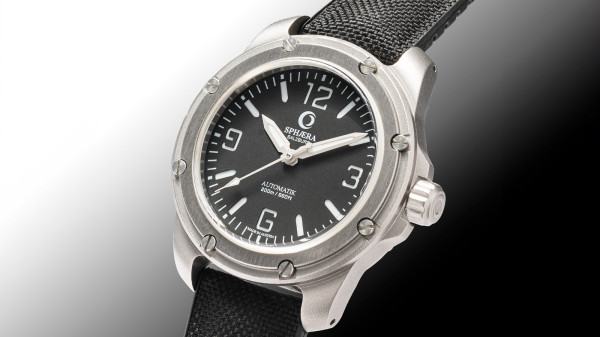 Sphaera Epoch Sport Monochrome and Classic Rusty Show a Growth in Confidence