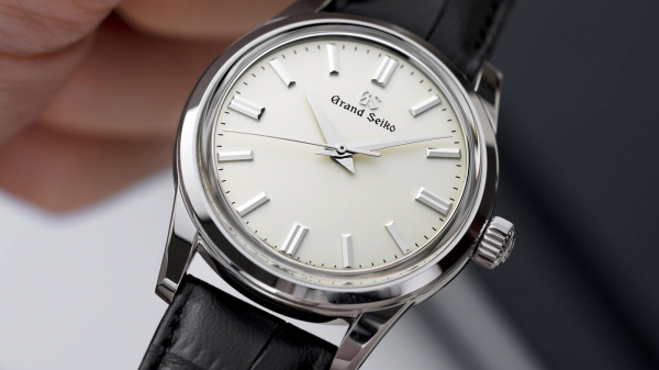 14 Best Time-Only Dress Watches for Every Budget