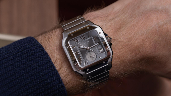 Cartier Add Dual Time Travel Complication to Santos Pilot’s Watch