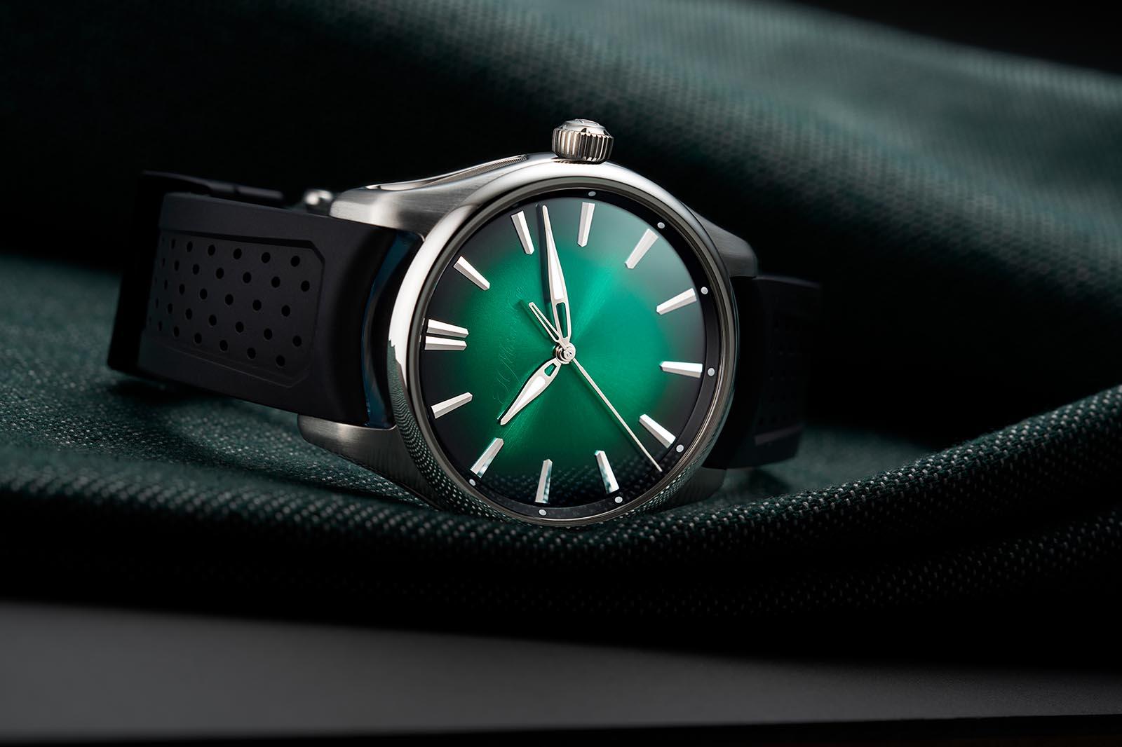 H Moser 3201-1201 Pioneer Centre Seconds Cosmic Green 40mm