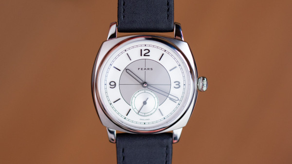 Fears Brunswick 38 Topper Edition ‘Silver Sector’ Watch Review