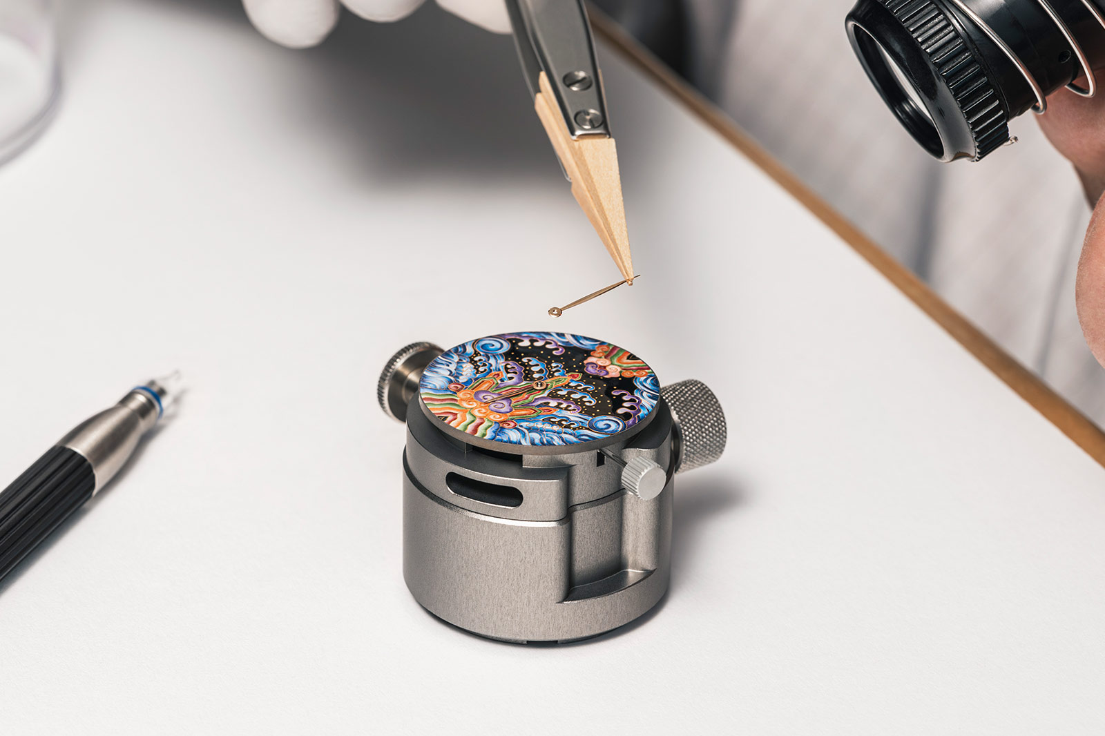 Vacheron Constantin Métiers d’Art Tribute to traditional symbols Eternal Flow