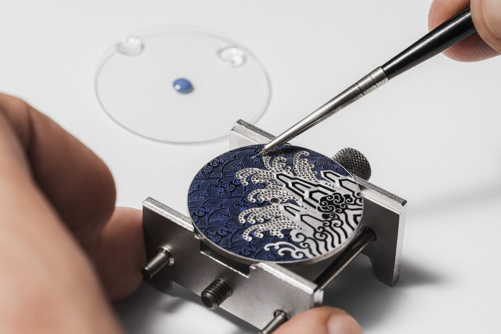 Vacheron Constantin Métiers d’Art Tribute to traditional symbols Moonlight Slivers