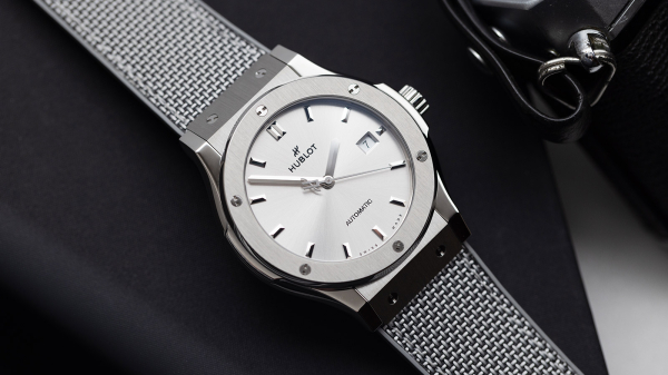Hublot Classic Fusion Essential Grey Watch Review