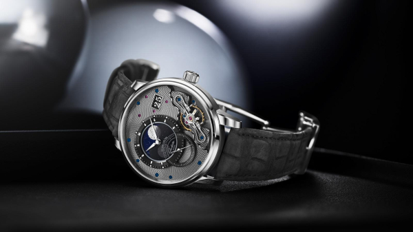 Glashütte Original PanoLunarInverse Presents the Moon in New Light