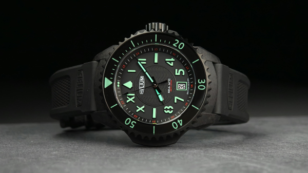 The Helium Sea Ace Limited Edition Brings Aquatic Adventures to the Wrist