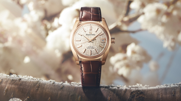 Grand Seiko Introduce Sakura-Kakushi 18k Rose Gold 62GS