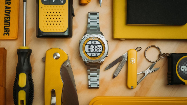 RZE Introduce UTD-8000 a Titanium Watch with a Digital Heart
