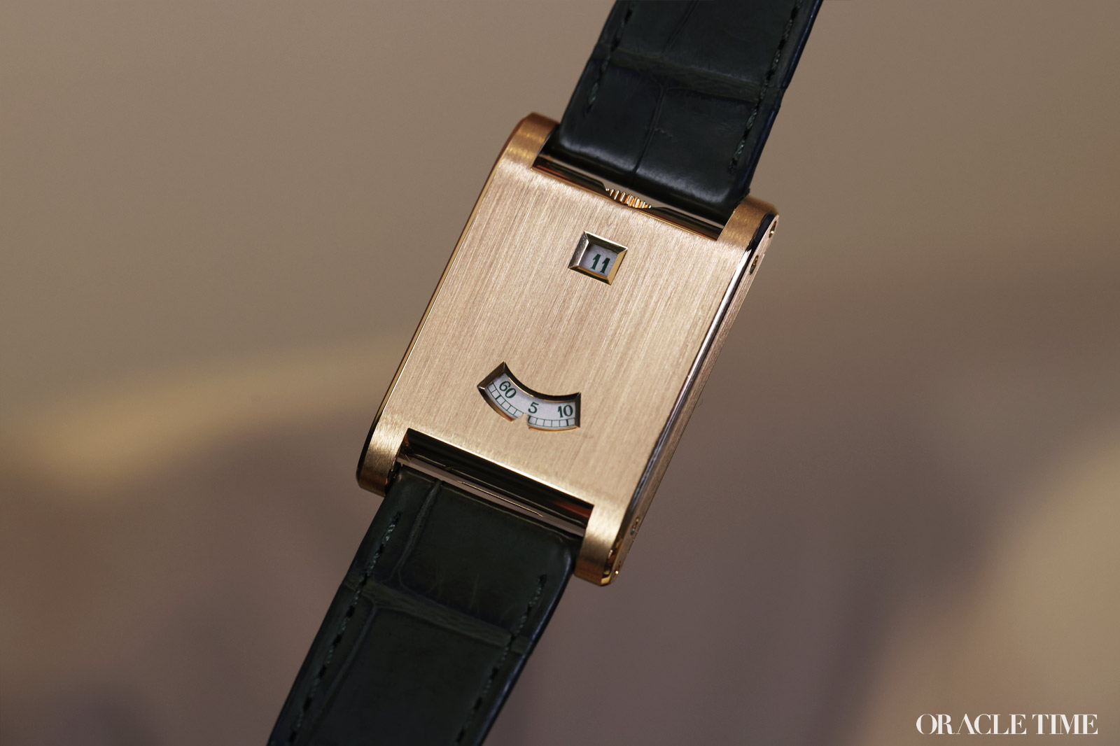 Cartier Privé Tank à Guichets