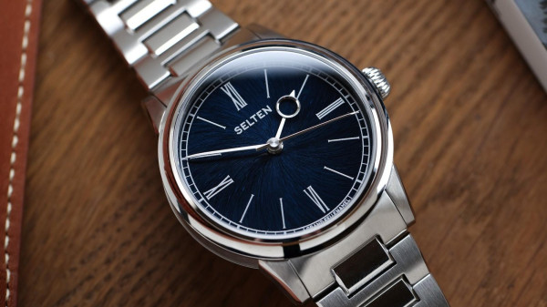 Selten Grand Feu Enamel Series Spiral Sunbird Blue Watch Review