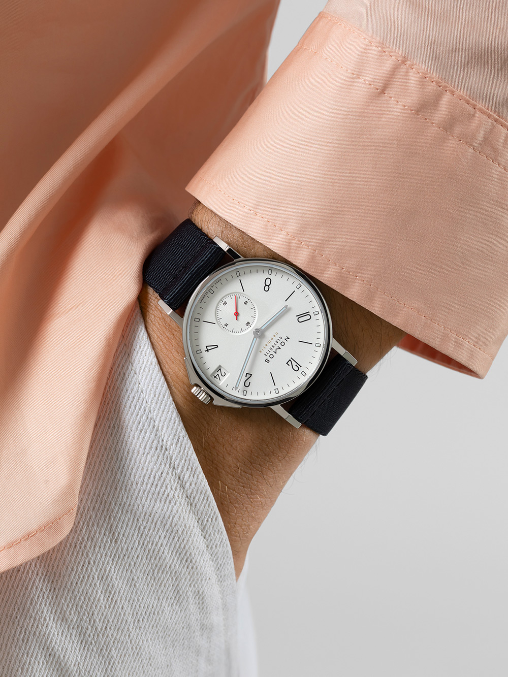 Nomos Ahoi Neomatik 38 Date