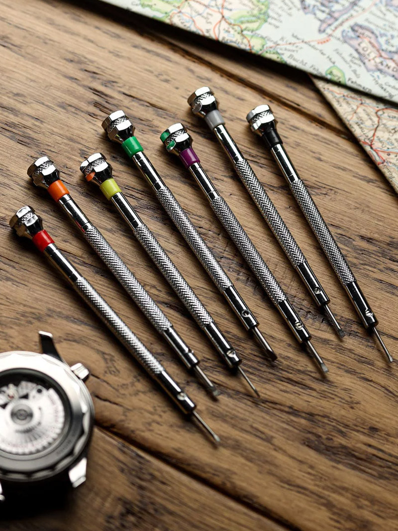 WatchGecko Seven-Piece Screwdriver Set