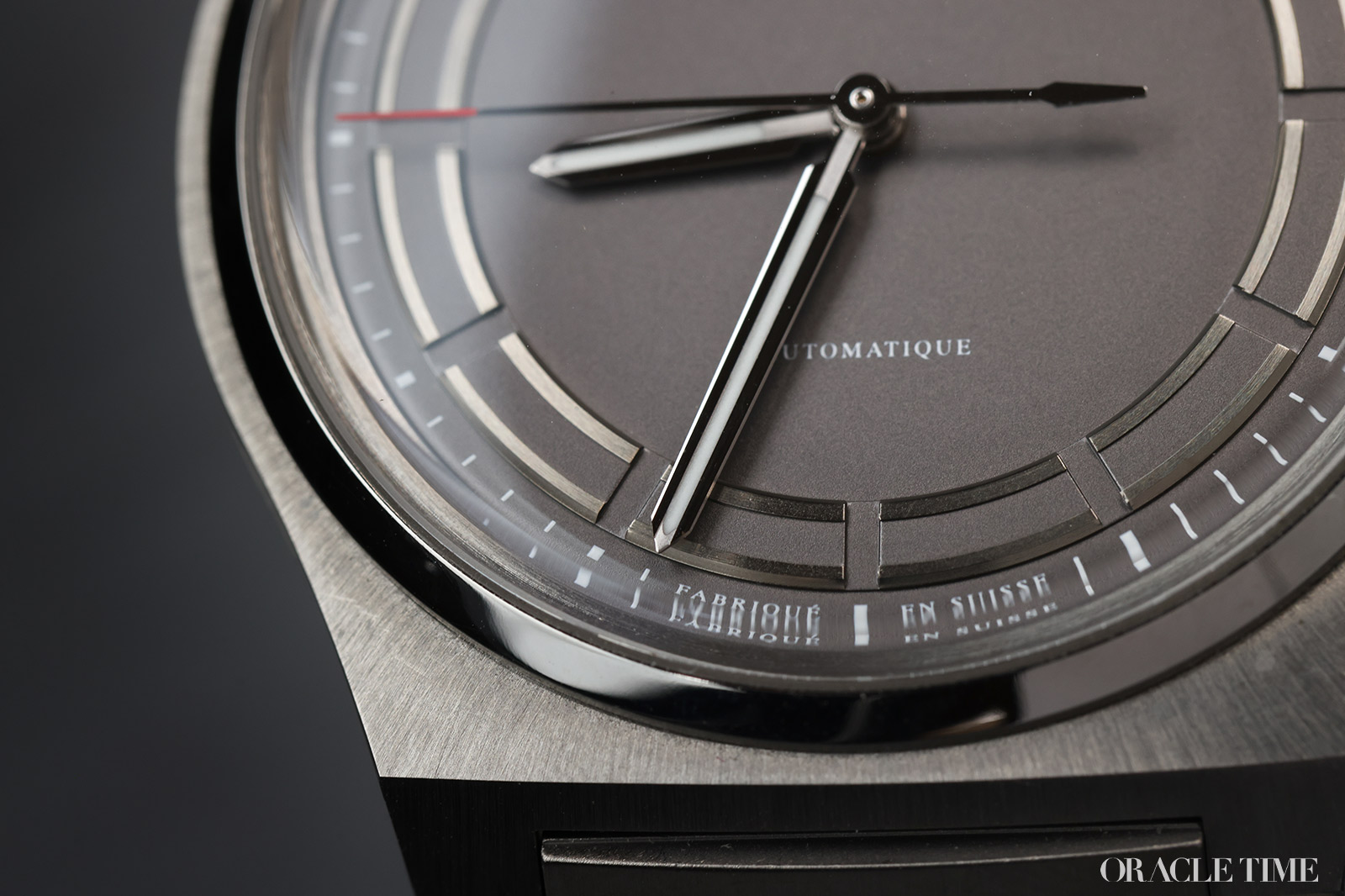 Czapek Antarctique Titanium Dark Sector